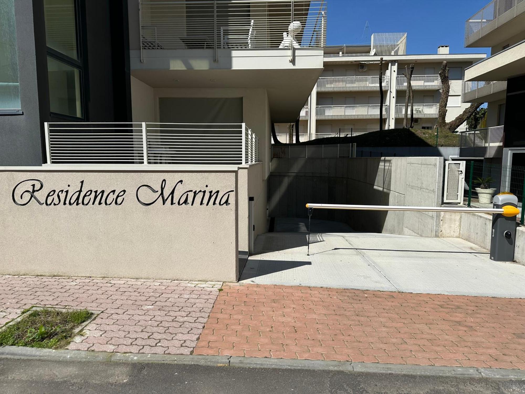 Marina Dream Beach Apartments With Sea View Terrace - Agenzia Cocal كاوْرلي المظهر الخارجي الصورة